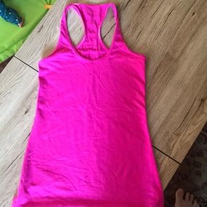 Hot pink sz 6 Lululemon cool racer back